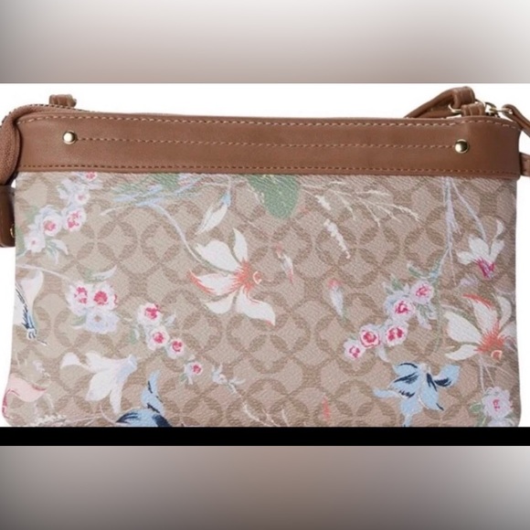 Women’s crossbody shoulder wristlet wallet purse middle and  front  pockets. - Picture 4 of 4